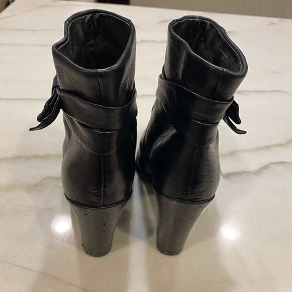 Kate Spade Boots Size 9 Black Leather - Picture 12 of 14
